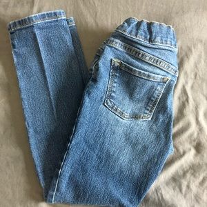 Girls Old Navy 6-7 Pull-On Jeans Bundle (2 pairs)
